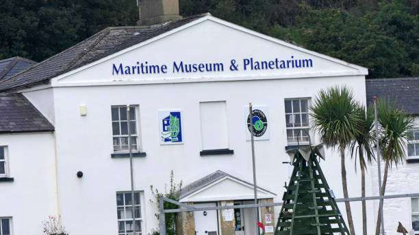 maritime museum und planetarium in greencastle harbour co donegal - open country stock-fotos und bilder