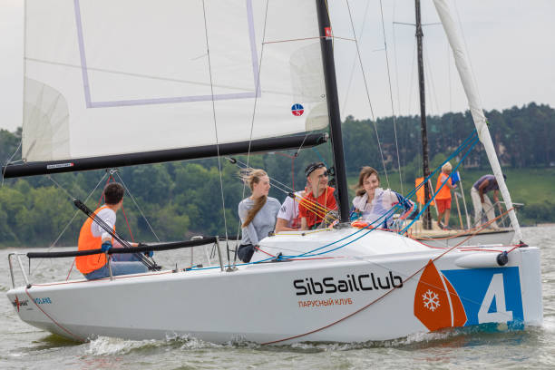 sports sailing regatta in russia - weather time travel locations nature imagens e fotografias de stock