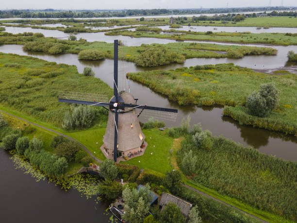 istock The windmills of Kinderdijk 1336940006
