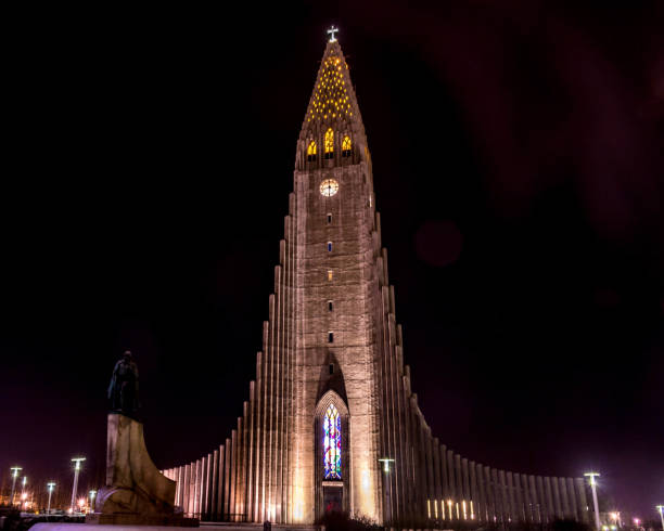 istock Hallgrimskirkja in a winter night 1336943084