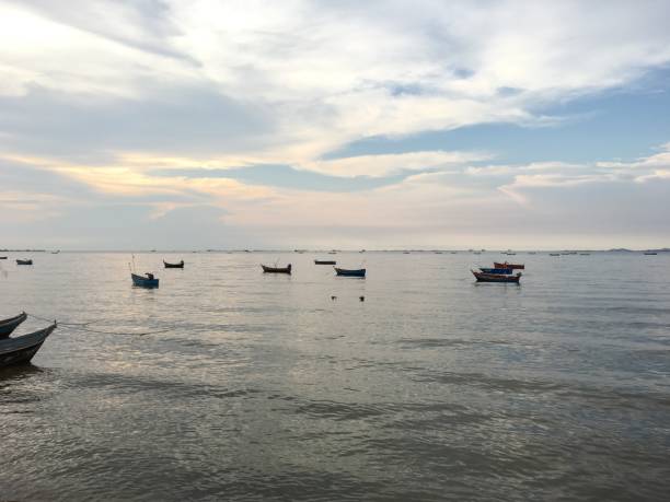 istock Calm sea and twilight sky 1336943853