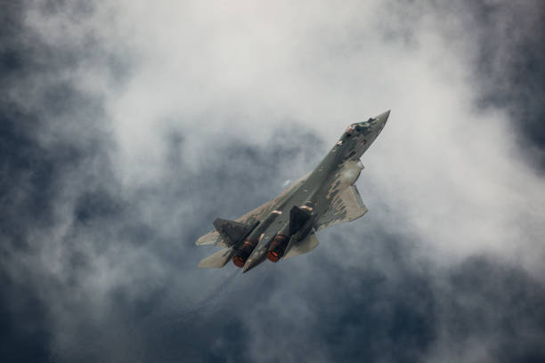 istock Modern tactical jet fighter at the sky 1336959448