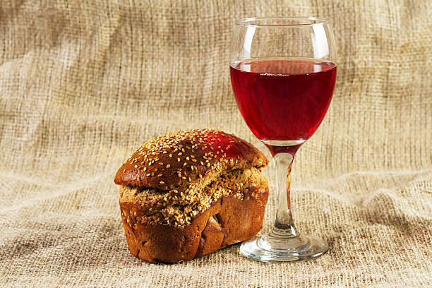 istock Red wine and grapes on vintage background 133701464