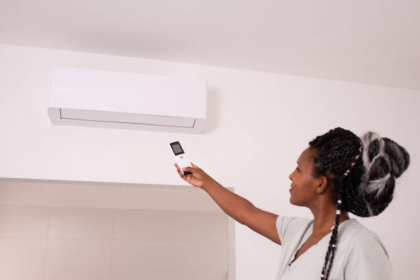 istock Turning on / off the air conditioner. 1337014988