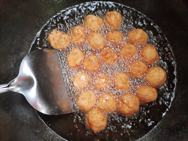 istock Frying shrimp meatballs in cooking pan. 1337039138