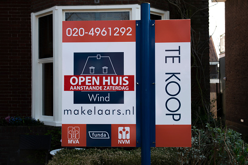 Selling A House At Duivendrecht The Netherlands 30-3-2019