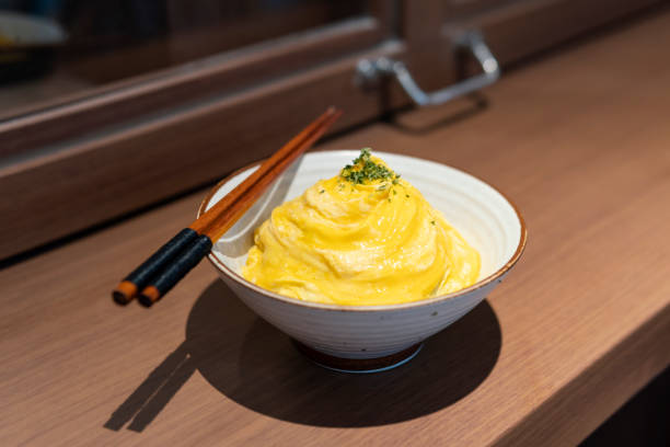 japanese traditional food named omelette - buffet japanese cuisine lifestyles ready to eat imagens e fotografias de stock