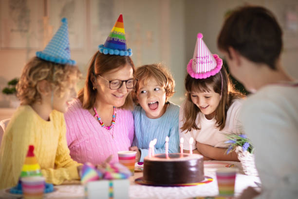 child birthday party cake. family with kids. - pastry cutter family holiday child imagens e fotografias de stock