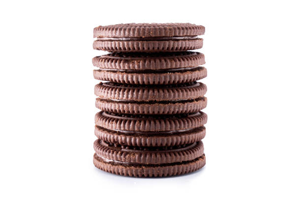 istock Round crackers with filling isolated on white background, clipping path 1337083789