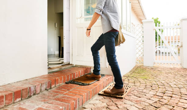 In-person visit to an open house