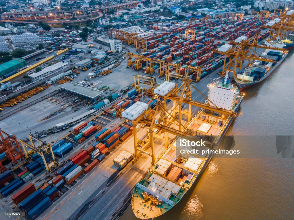 Deliverling import and export logistics industrial business recession and  , Trade Port, Shipping cargo to harbor Crisis Stock Photo