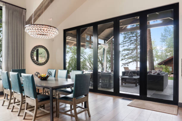 istock Wonderful eating area with huge glass wall 1337181603