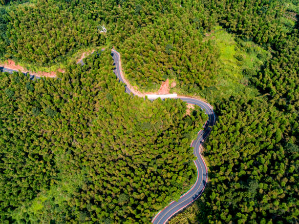 istock Overlooking the winding road in the deep mountains 1337185615