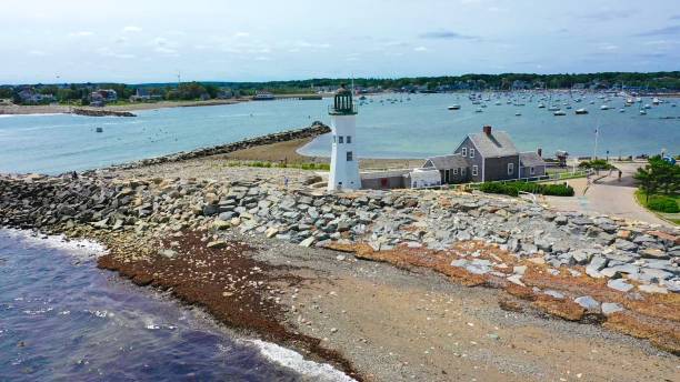 scituate light lighthouse - lighthouse massachusetts beach coastline imagens e fotografias de stock