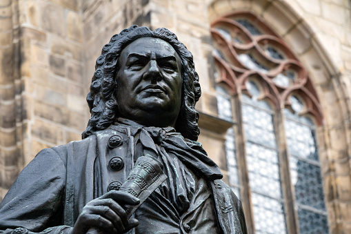 https://media.istockphoto.com/id/1337260581/photo/monument-to-the-thomaskantor-and-composer-johann-sebastian-bach-in-front-of-the-thomaskirche.jpg?b=1&s=170667a&w=0&k=20&c=wZHFtzkEX8xmpIV4AWX9liSIKvxFHmmvR5cTUCUKrBc=