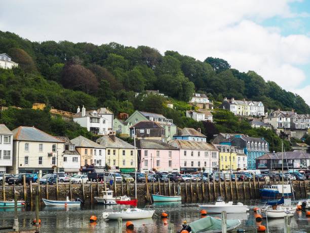 istock Cornish fishing village 1337283491