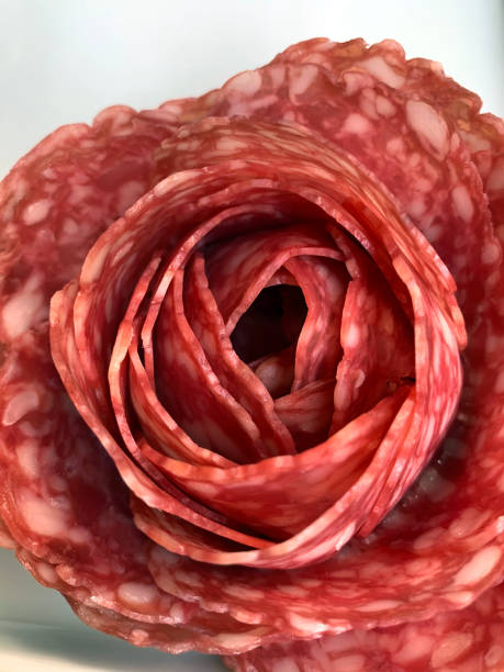 salami w kształcie róży. - salami sausage portion decoration zdjęcia i obrazy z banku zdjęć