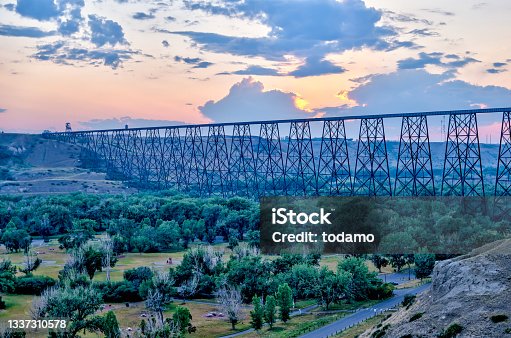 istock Views of the steel truss of the Lethbridge High Level Rail Viaduct 1337310578