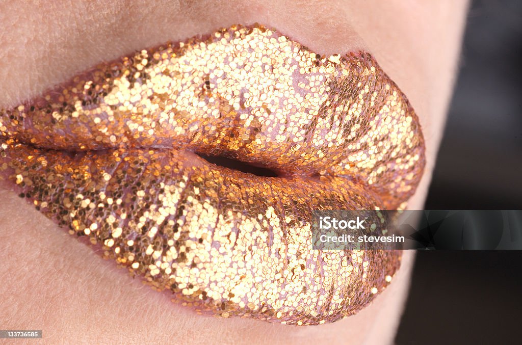 golden baiser - Photo de Lèvres libre de droits