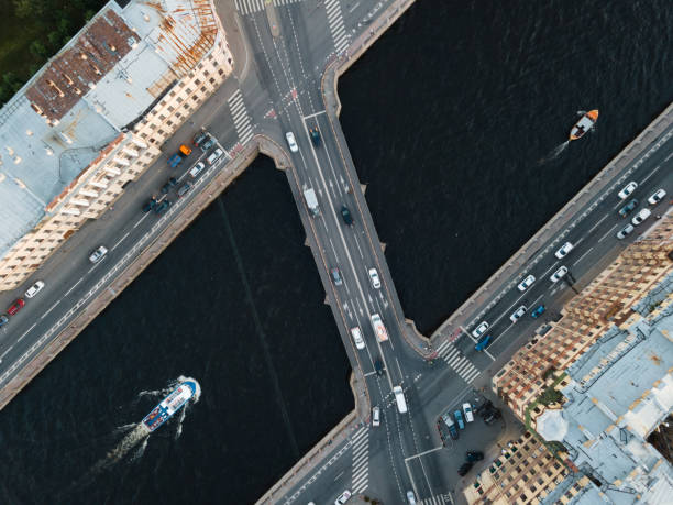 istock View from above on Ismaylovsky bridge across Fontanka river. Blurred car motion on bridge. 1337385771