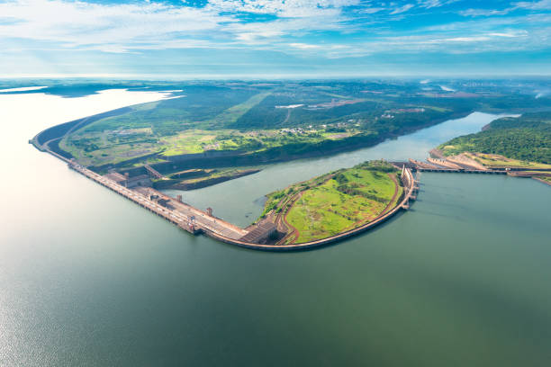 barrage hydroélectrique d’itaipu - itaipu dam photos et images de collection