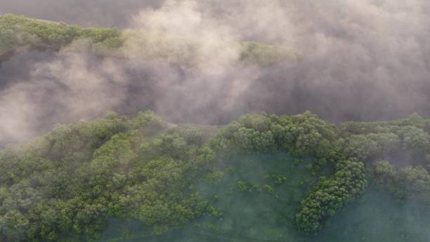 istock View of the hills 1337460712