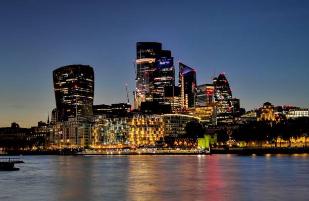 istock London Sunset - River Thames 1337478825