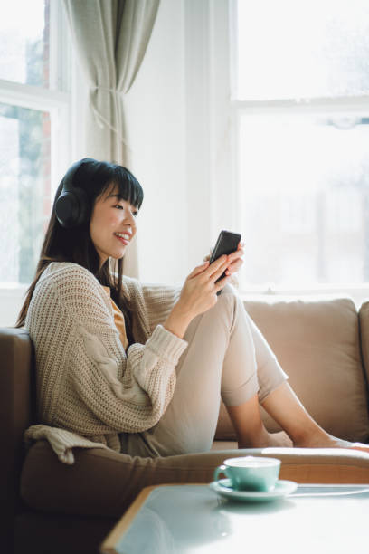 istock Lazy afternoon with music 1337513074