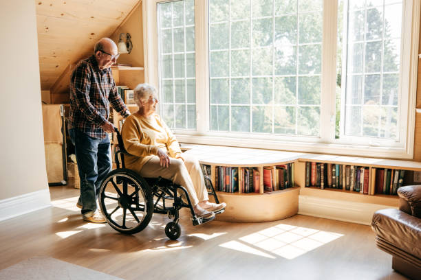 istock Caring for the family member 1337522836