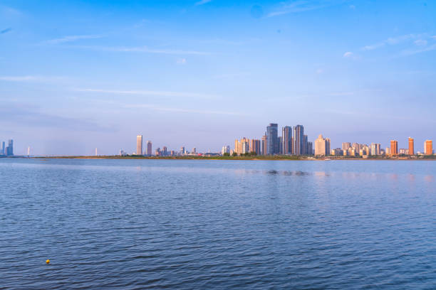 istock Beautiful city by the river 1337542178