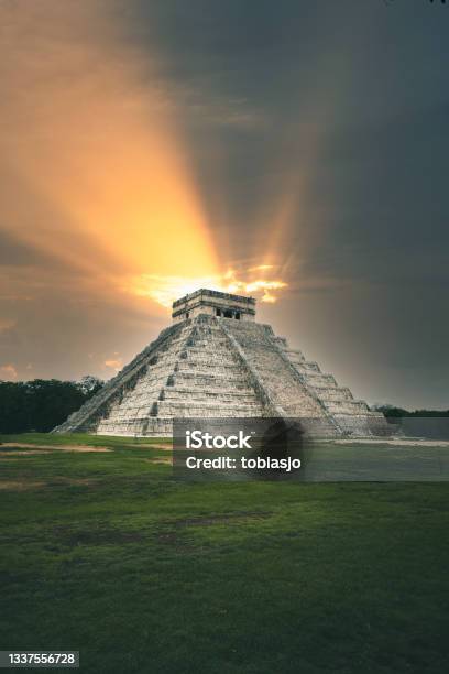 Kukulcán Temple Of Chichen Itza At Sunset Stock Photo - Download Image Now - Chichen Itza, Pyramid, Pyramid Shape