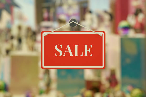 istock Sale Sign on Shop Display 1337574015