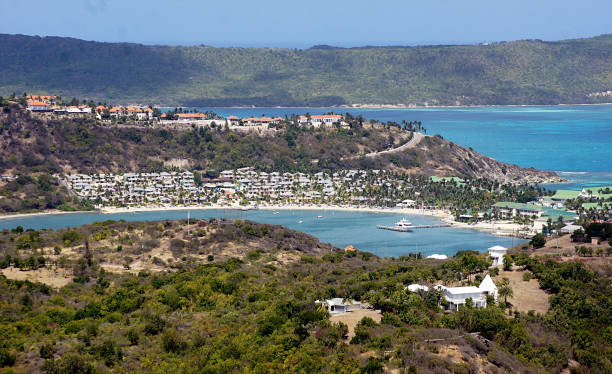 istock Half Moon Bay, costa este, Antigua & Barbuda 1337576925