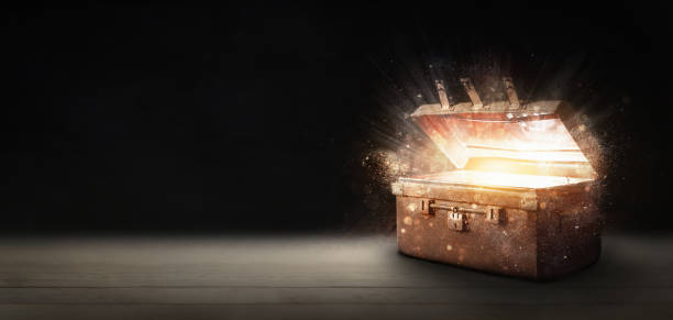 istock Open the glowing ancient treasure chest. 1337626248