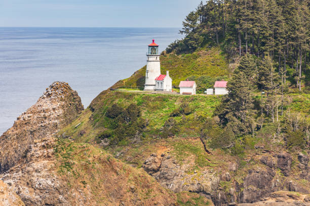 istock Heceta Head Lighthouse on the Oregon coast. 1337673153