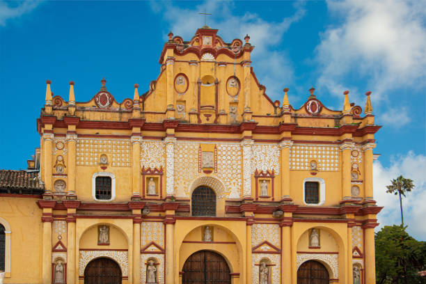 istock Magic Town, San Cristobal de las Casas, Mexico - Cathedral 1337730519