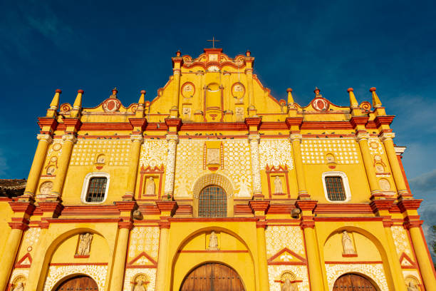 istock Magic Town, San Cristobal de las Casas, Mexico - Cathedral 1337730852
