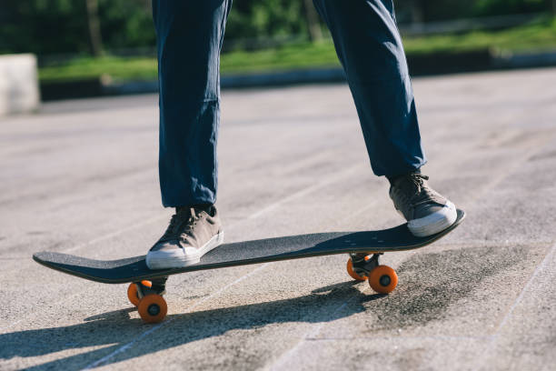 istock Skateboarder skateboarding outdoors in city 1337754680