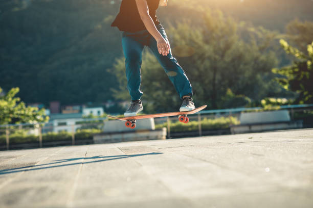 istock Skateboarder skateboarding outdoors in city 1337757506