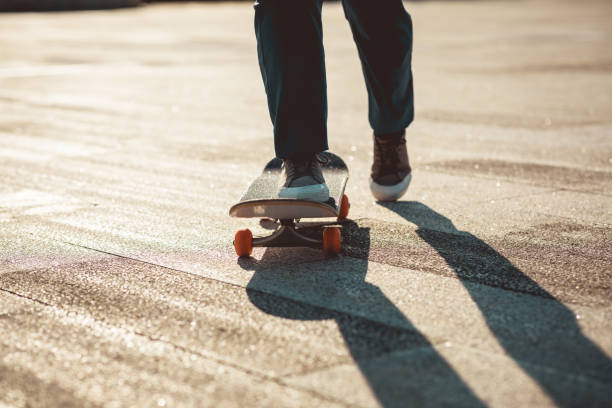 istock Skateboarder skateboarding outdoors in city 1337762768