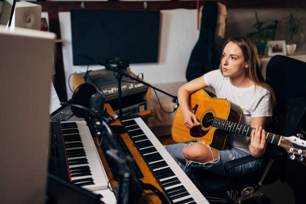 istock Waiting for inspiration to kick in 1337776325