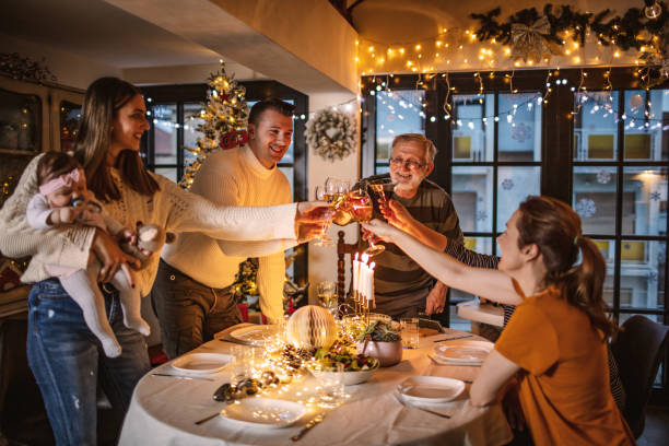 istock Family Christmas dinner 1337799585