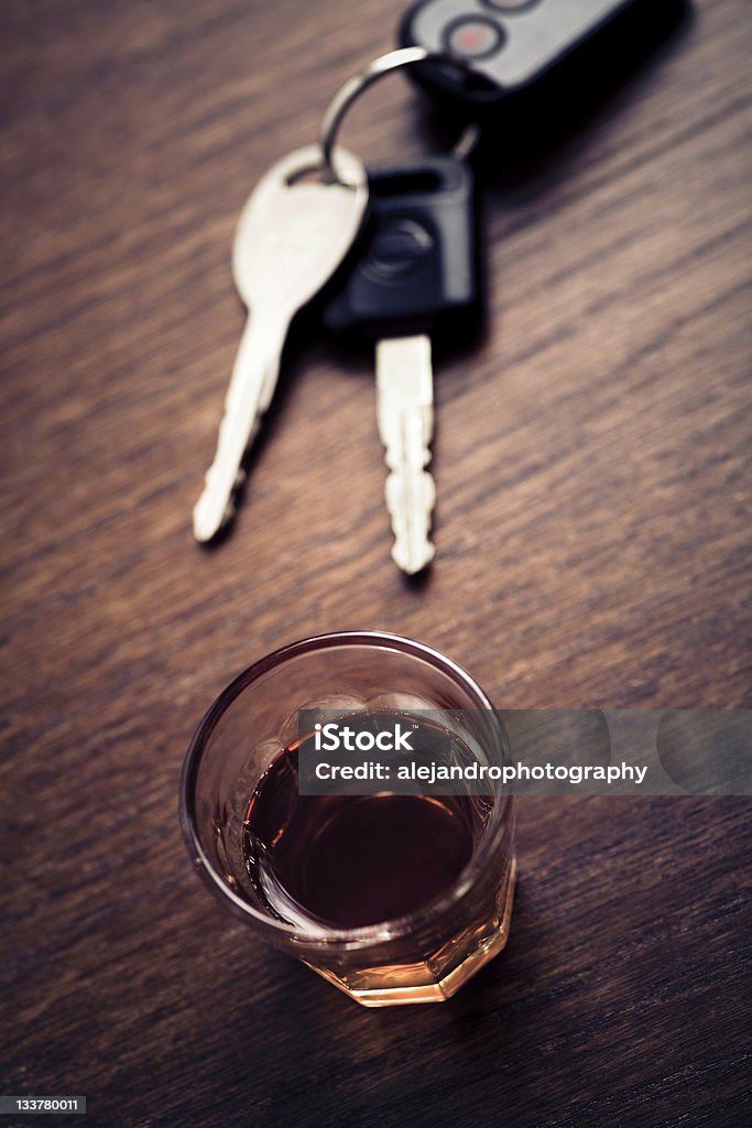 Conducir borracho - Foto de stock de Alcoholismo libre de derechos