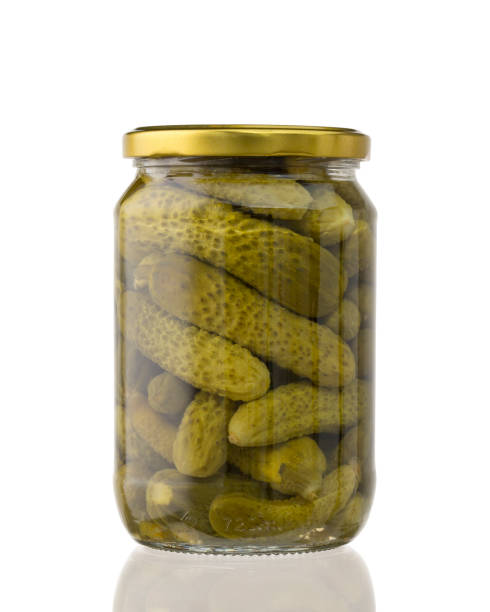 essiggurken - preserves pickle jar relish stock-fotos und bilder