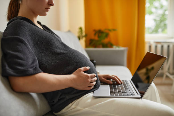 istock Pregnant Woman Using Laptop 1337921538