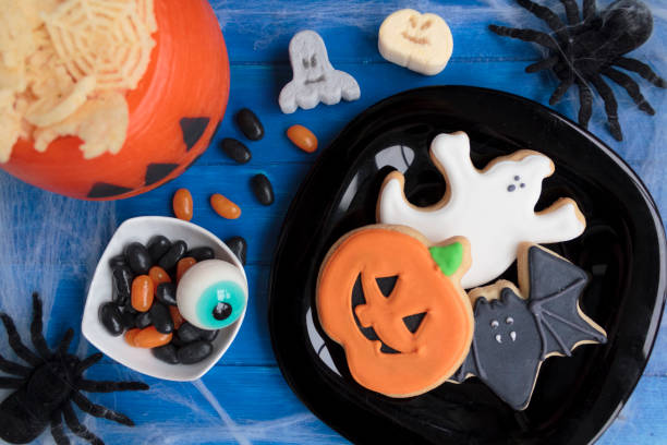 istock Various treats on Halloween party table 1337929042