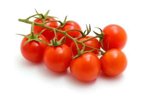 Tomates Cherry en derivación photo