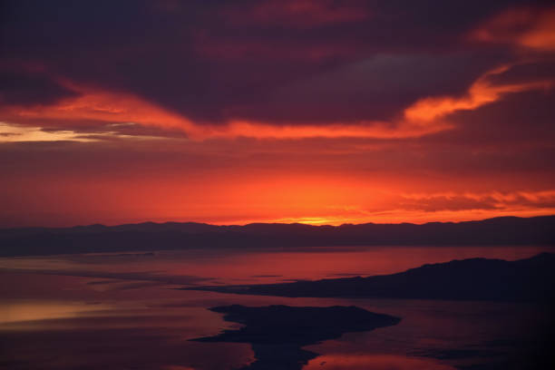 istock Great Salt Lake sunset 3 1337950425