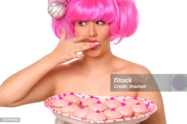 Cupcakes Sono Così Bella - Fotografie stock e altre immagini di Adulto - Adulto, Amore, Assaggiare
