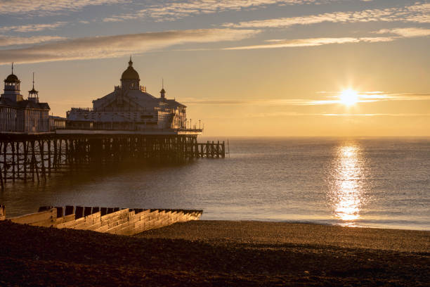 istock Eastbourne Pier at sunrise 1338072395